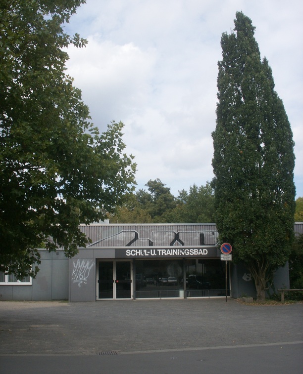 Darmstadt, Darmstadt-Ost, Woogsviertel, Heinrich-Fuhr-Straße, Schul- und Trainingsbad