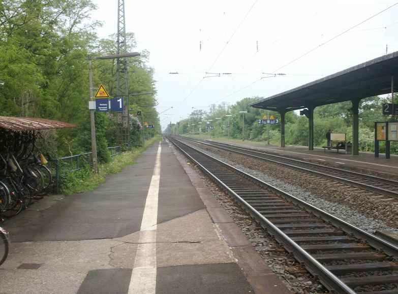 Darmstadt, Eberstadt, Alt-Eberstadt, Bahnhof Eberstadt Darmstadt, Eberstadt, Alt-Eberstadt, Bahnhof Eberstadt