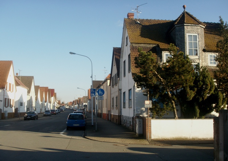 Darmstadt, Wixhausen, Wixhausen-Ost, Messeler-Park-Straße